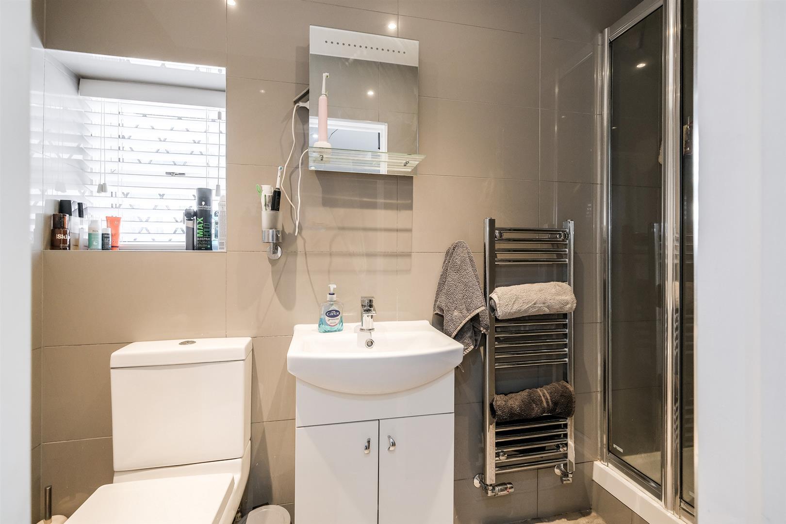 Property Image 8f751ce2-9890-45cf-8297-93e272bdd37f