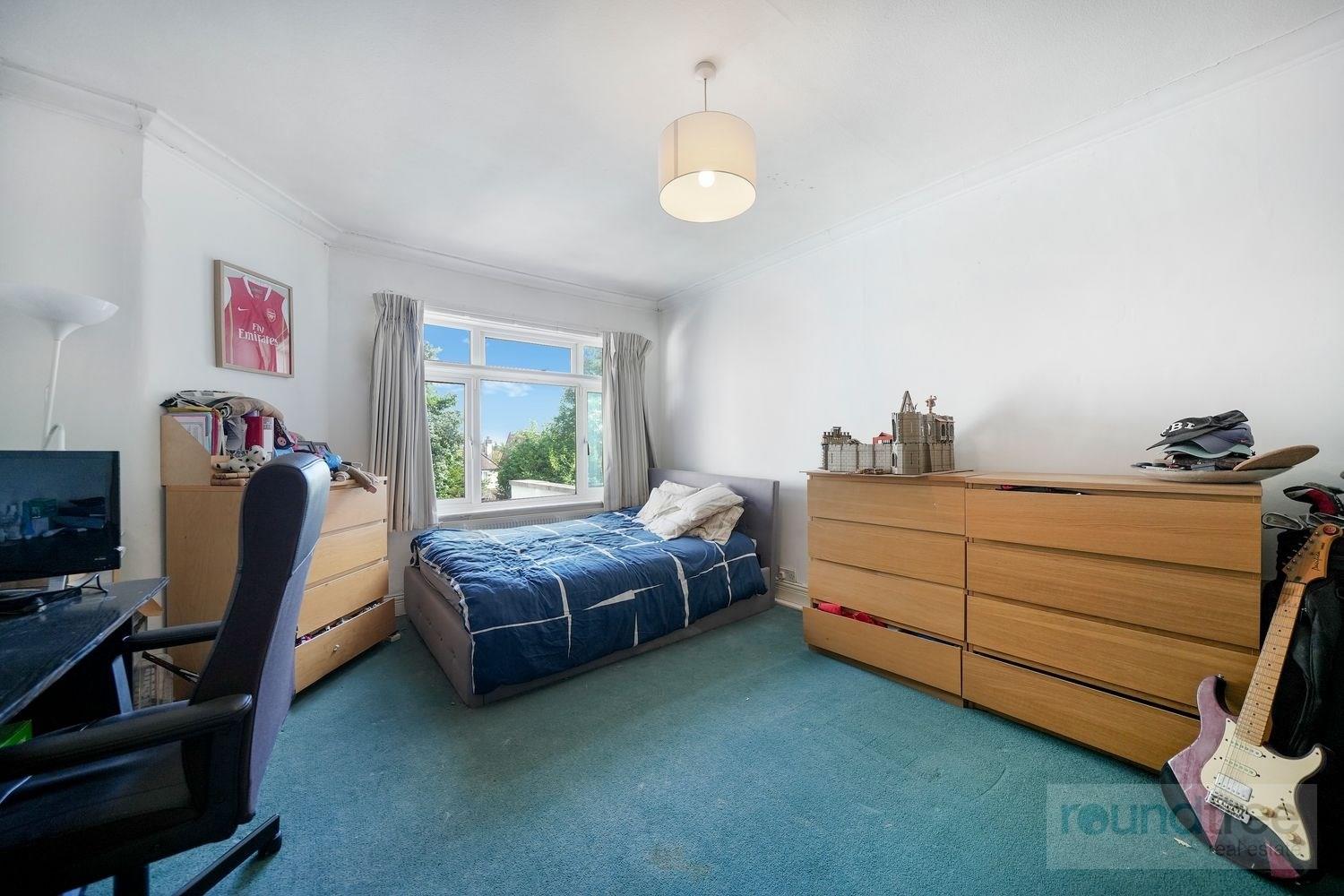 Property Image 8f97327e-65a4-4098-8f89-37b23ef30e9c