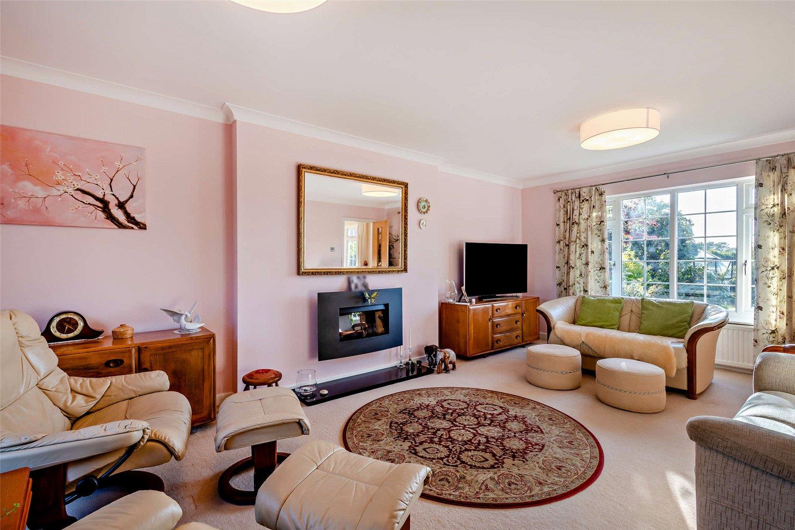 Property Image 8f9f6801-f08c-4d91-8bfa-a9aaff6c0388