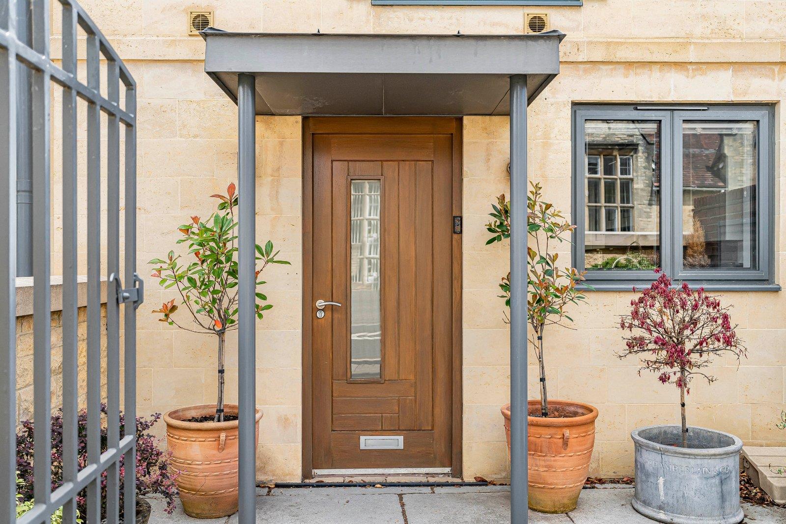Property Image 8fb476bc-2441-4bbb-8e83-a01962b20a53