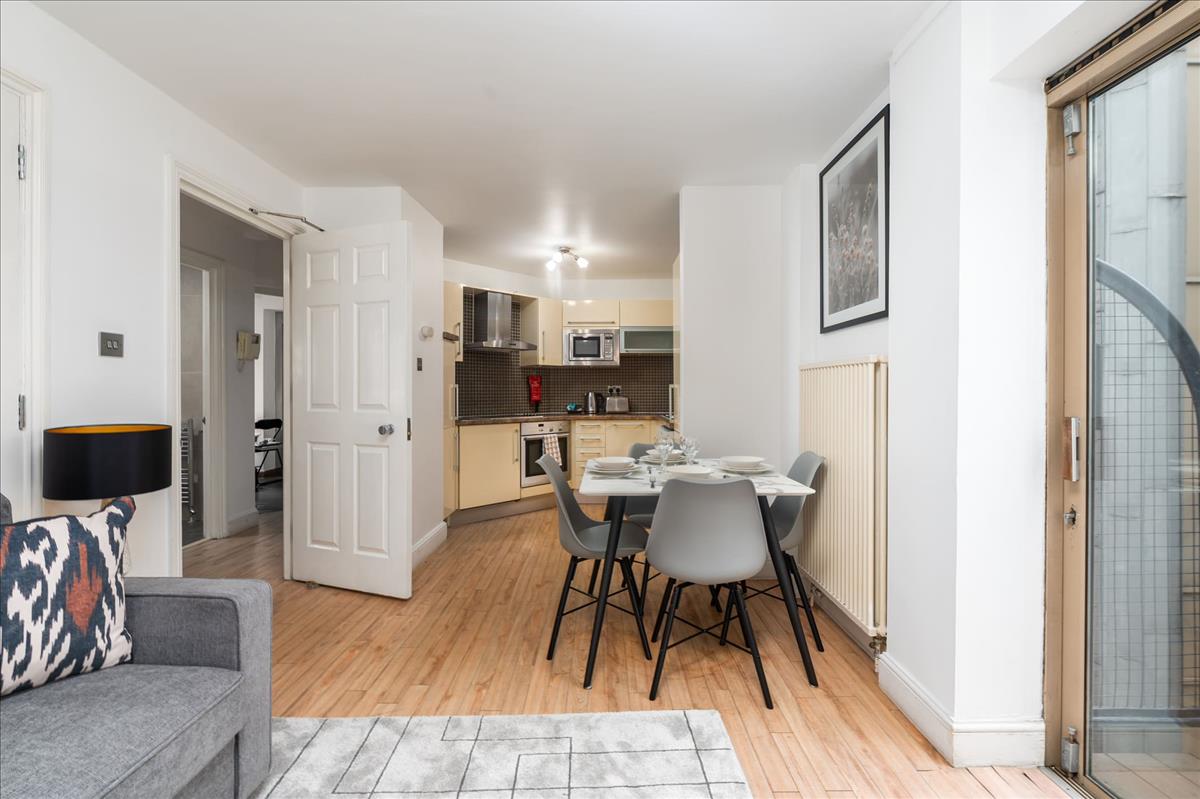 Property Image 8fba25e2-661d-4151-81ce-2f74b8083e9d