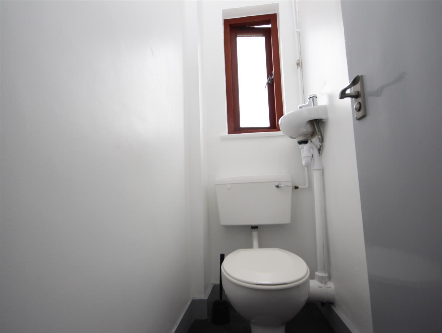 Property Image 8fc1b198-d2cd-42f3-bb07-fa11cc141c87