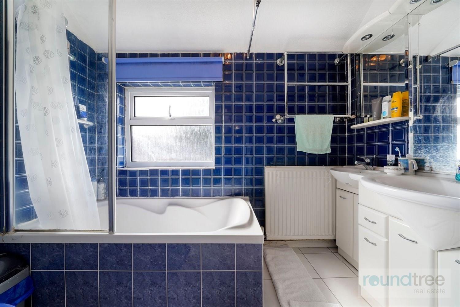 Property Image 8fc26cdc-227a-4975-a0cb-44058804d6a0