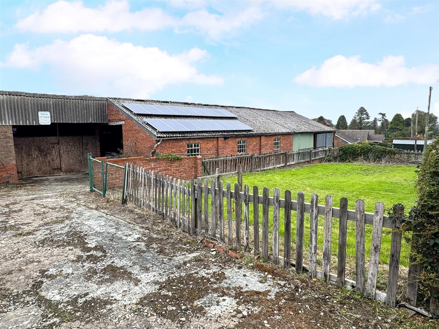 Property Image 8fc50663-7c34-4a12-99fd-e0282d467b4b