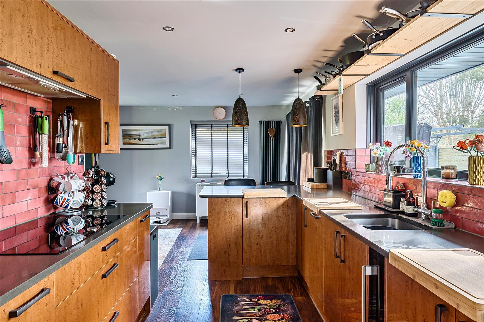 Property Image 8fc69de0-1eb8-47a7-8bcc-7db0b0a5b5d6