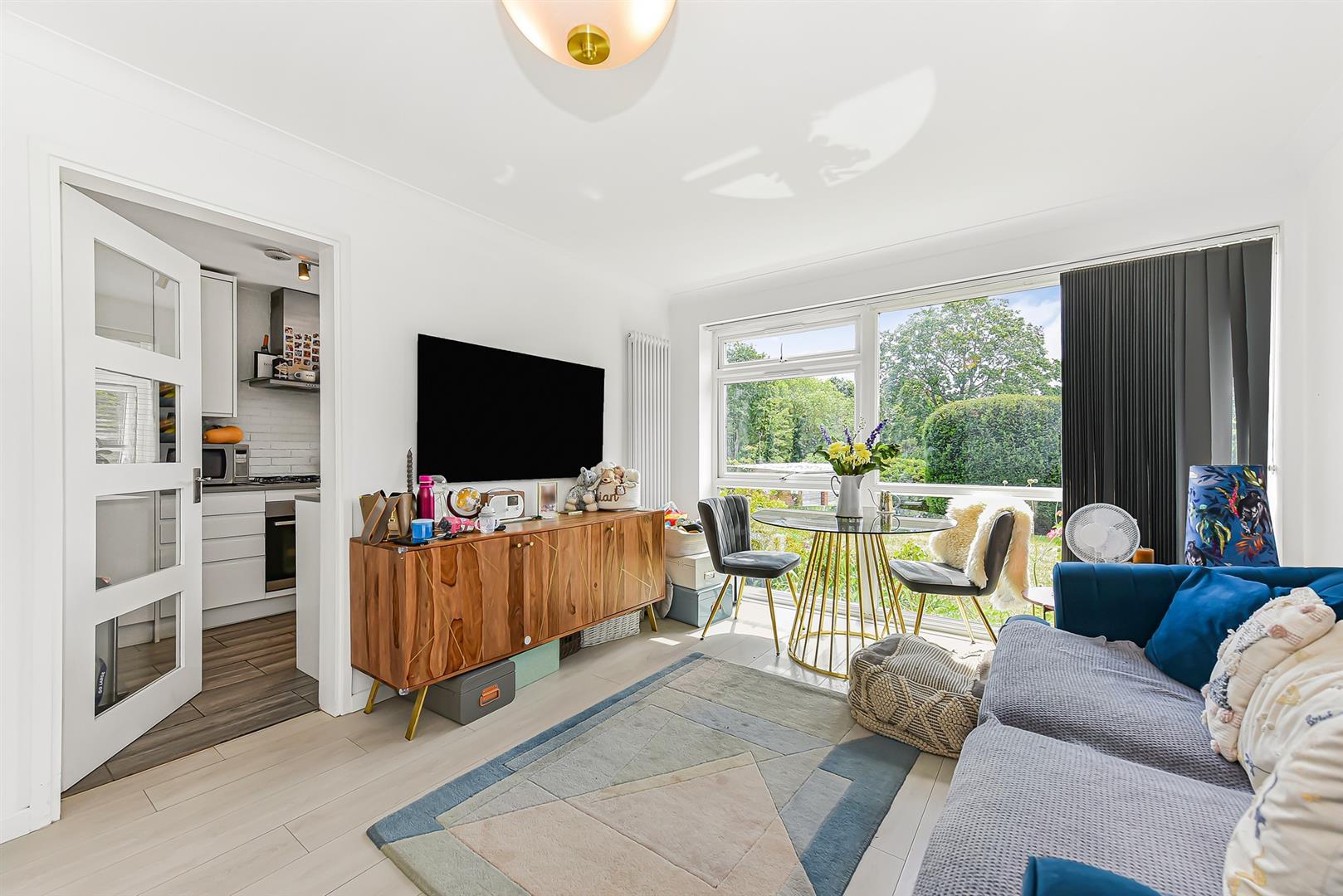 Property Image 8fc877bd-339e-42b6-9a9c-01dc494e35bb
