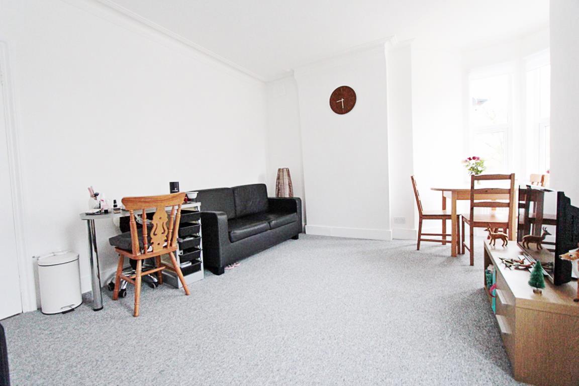 Property Image 8fe5954e-85d8-4ace-8a92-84ad0ddbe1bc