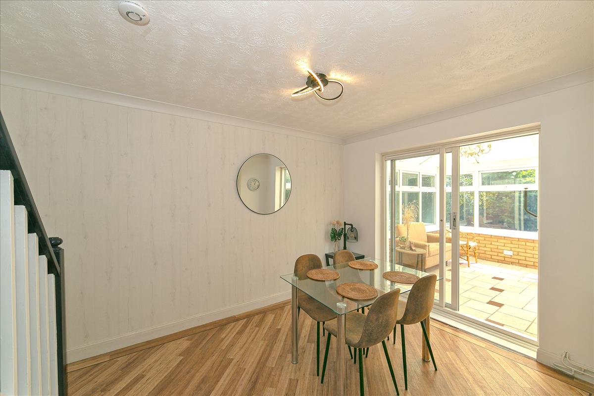 Property Image 8fe8e7e2-bfa9-413a-bafe-5cb43c9931a4