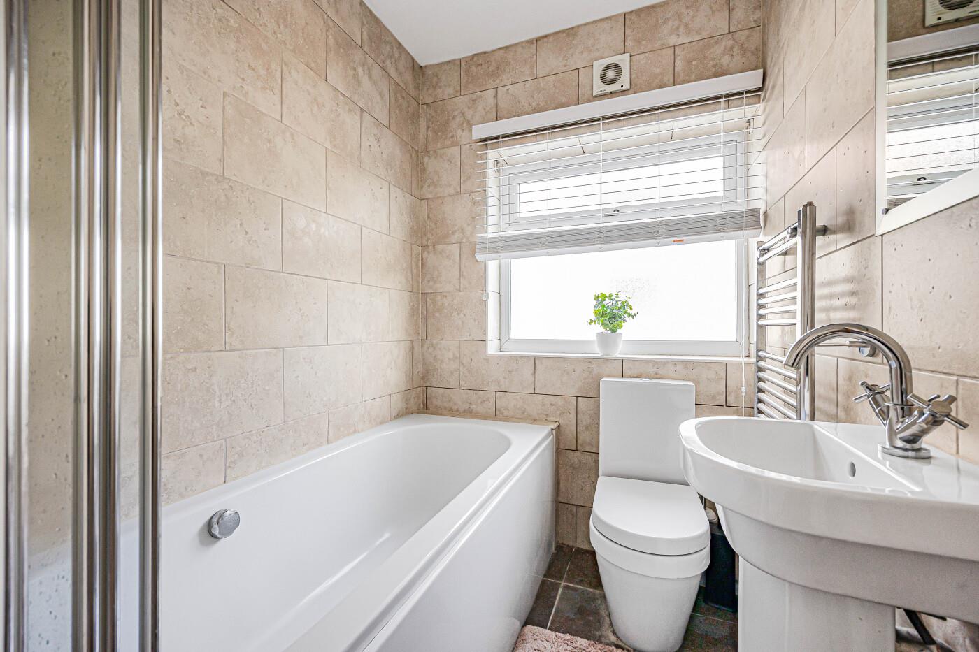 Property Image 8ff72e55-66c2-4773-bc05-15123a200fc4