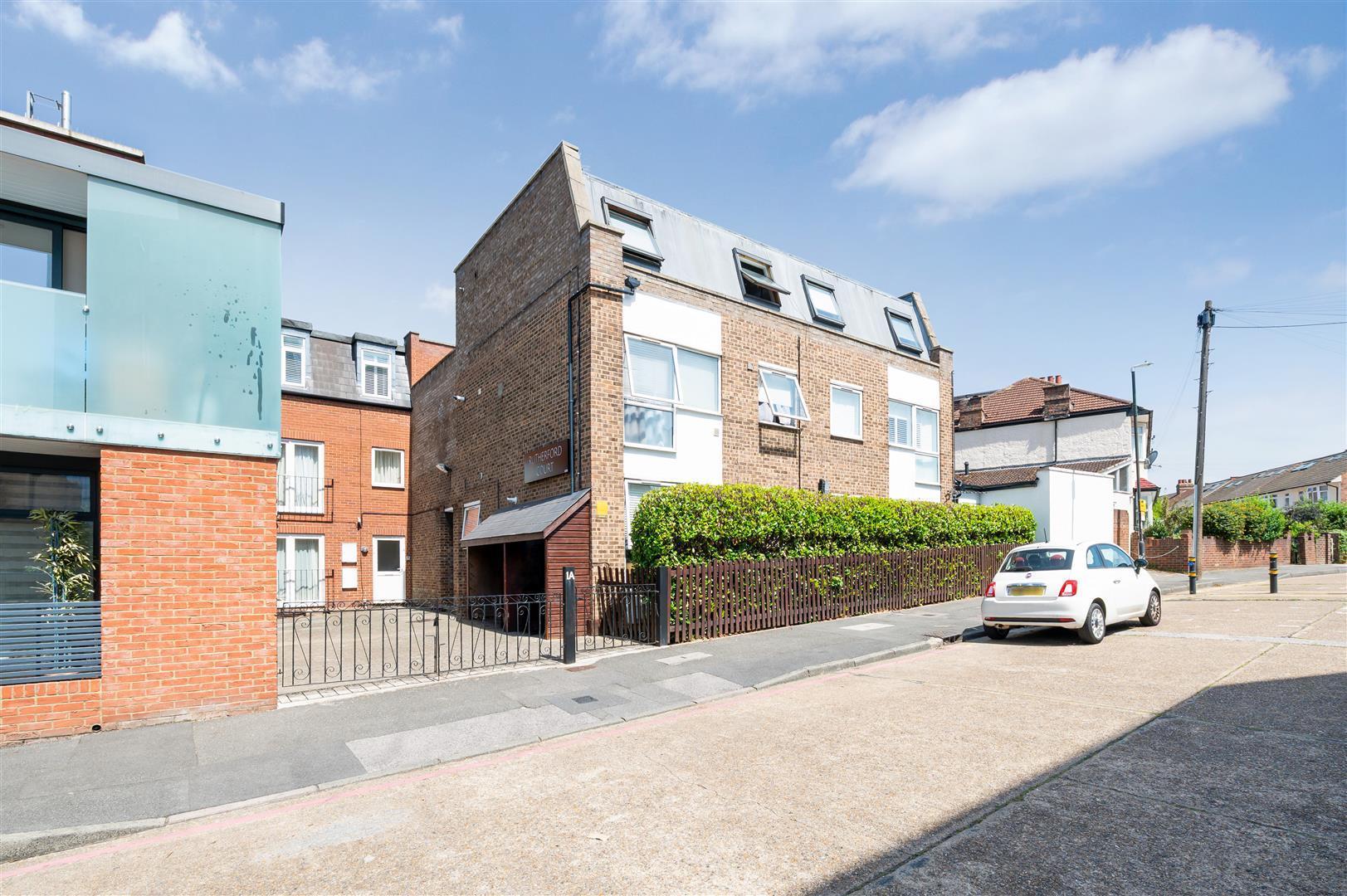Property Image 90142686-2d9b-4929-8fa9-1c6b386e3811