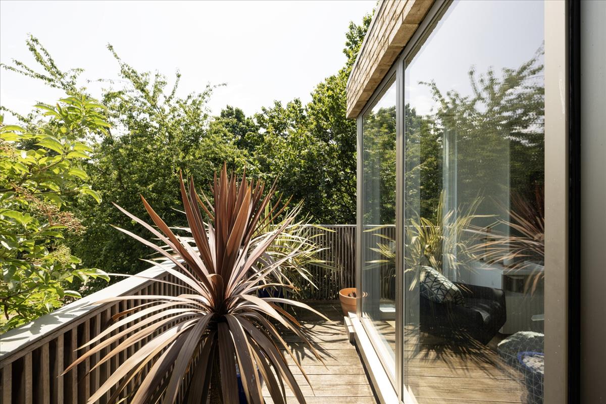 Property Image 90177880-ade0-4950-8103-3f98cf40f686