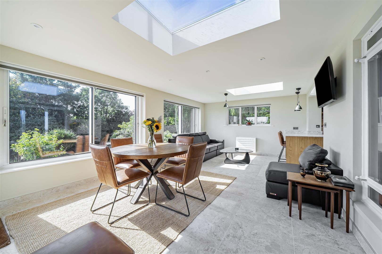 Property Image 9023e83b-fe82-4d74-9bd9-c0b05be564a5