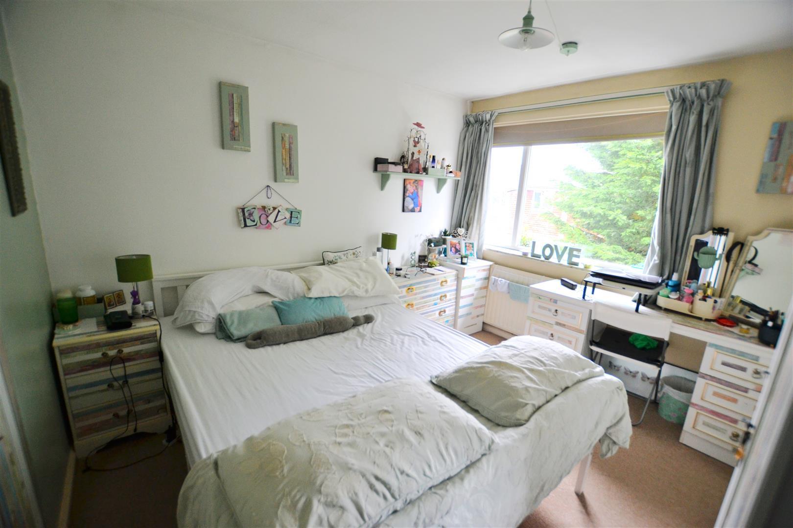 Property Image 904fb505-f474-4f0d-bf2d-f2a476519d9a