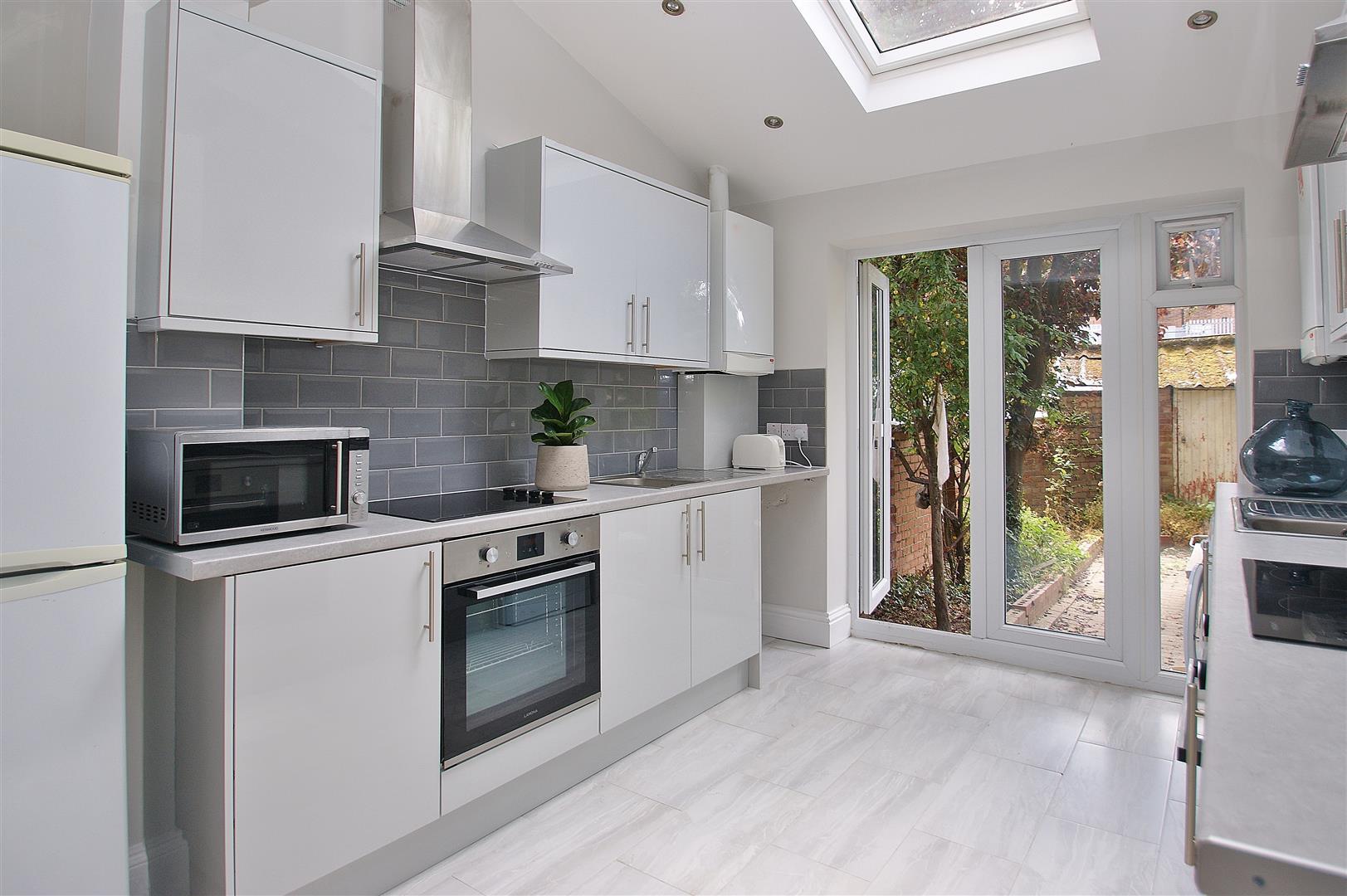 Property Image 905ace0b-adc1-4a8c-a0aa-1569a2dc9535