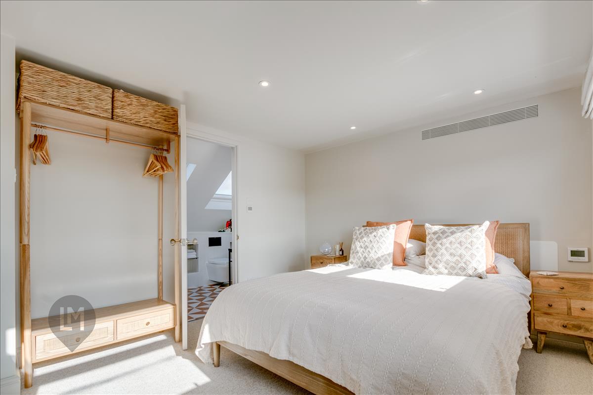 Property Image 906bd43c-ce46-4962-8340-bff434595bb2