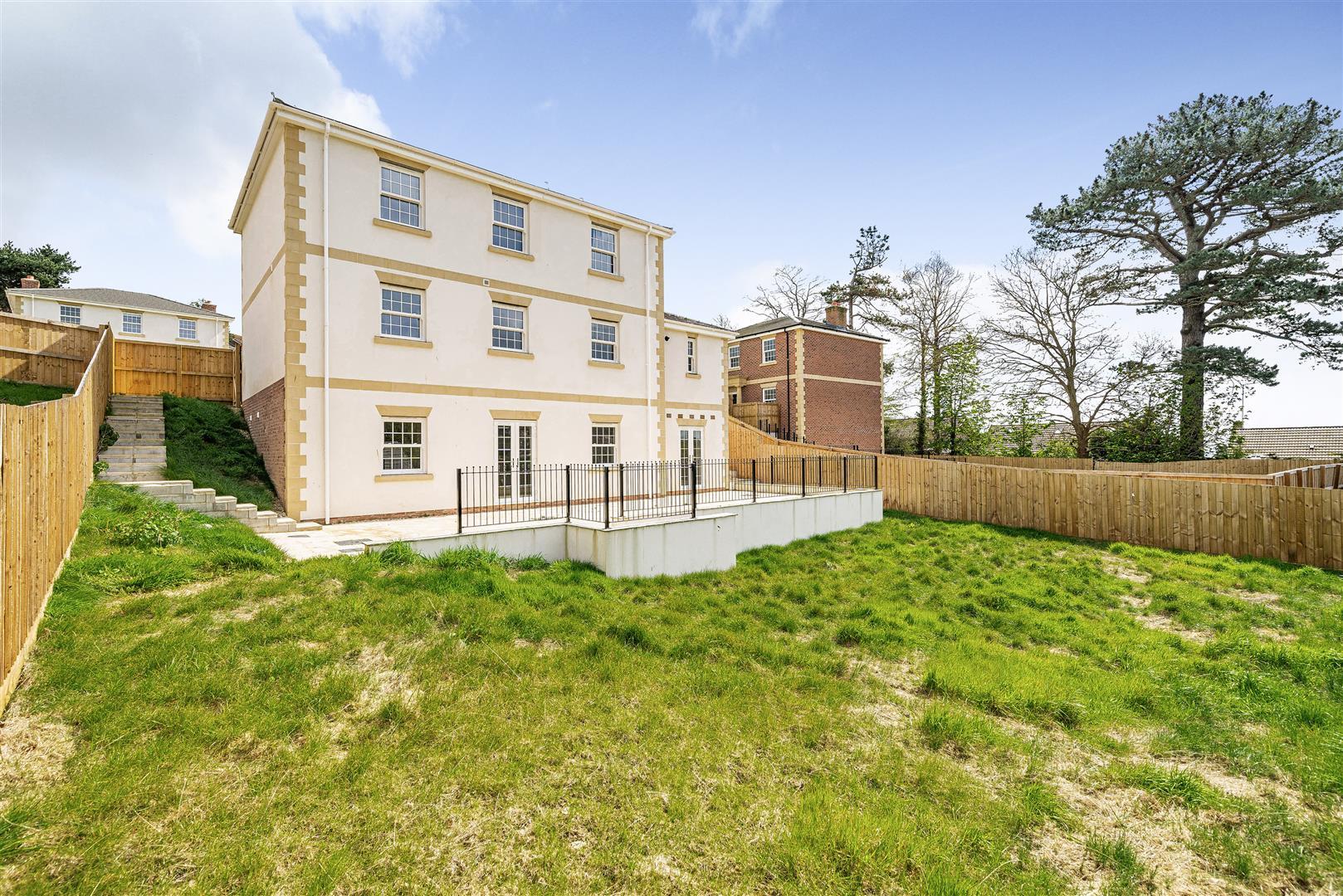 Property Image 90772bb6-ad89-477b-814a-2c8a8096de25