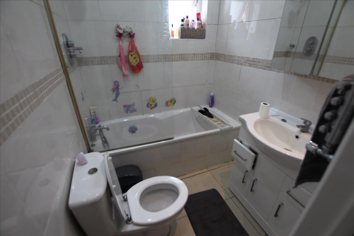 Property Image 907edbdb-e98c-408c-ae21-ec113e76437c