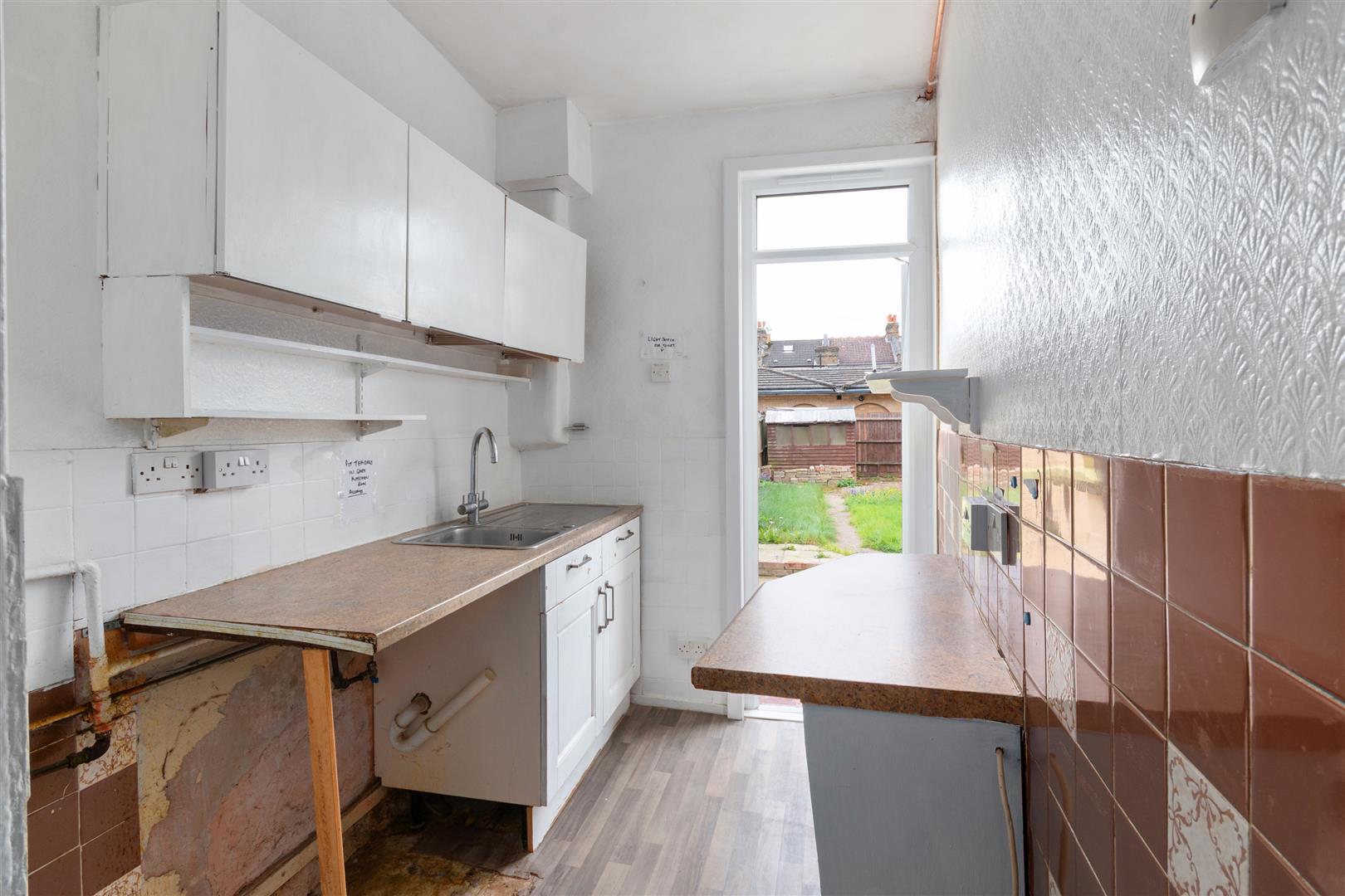 Property Image 908aaaae-9bb2-4fca-9816-1a6e2a2664ad