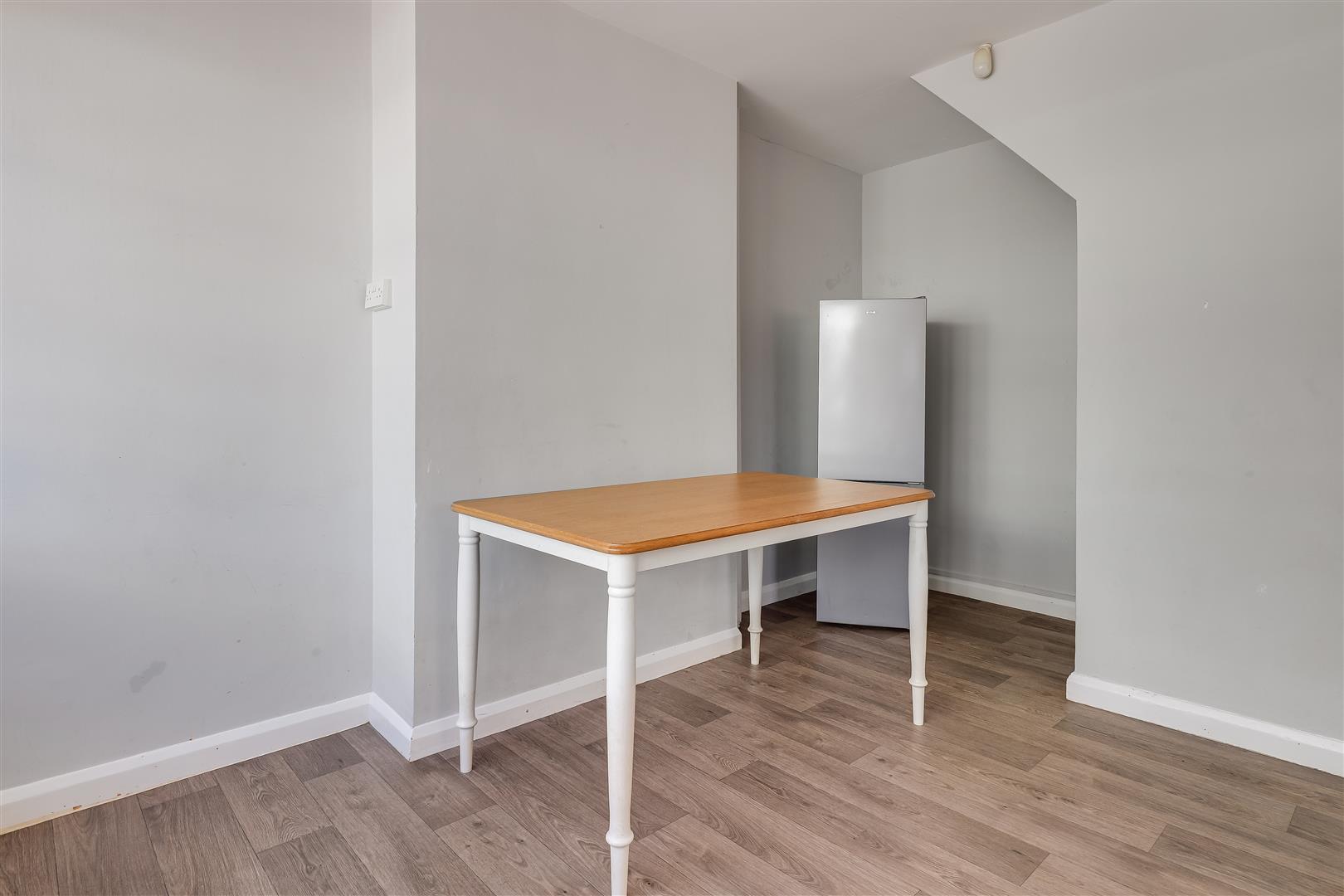 Property Image 908d8d72-122f-4595-a33c-864f316ba6f8
