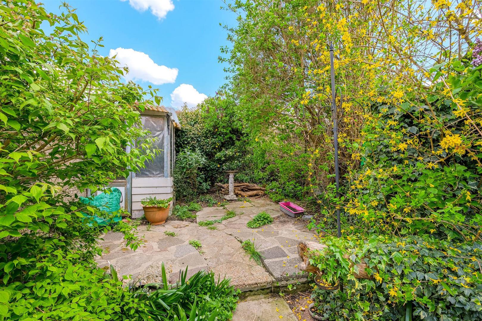 Property Image 909b0668-286f-46f0-8d41-7c925318646c