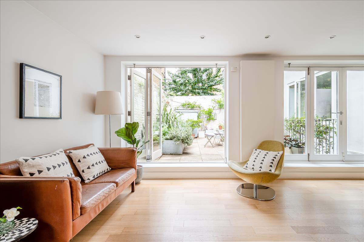 Hoxton Street apartment