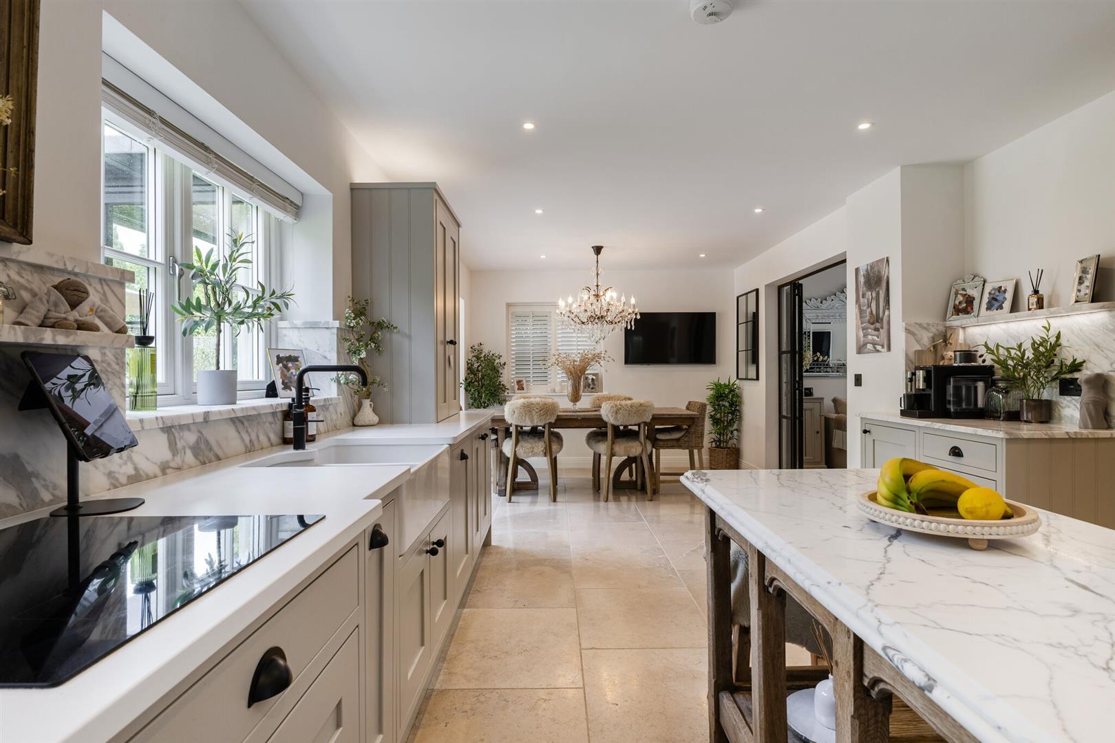 Property Image 90a9980d-36b2-45d1-9ec5-caf9c3bb7918