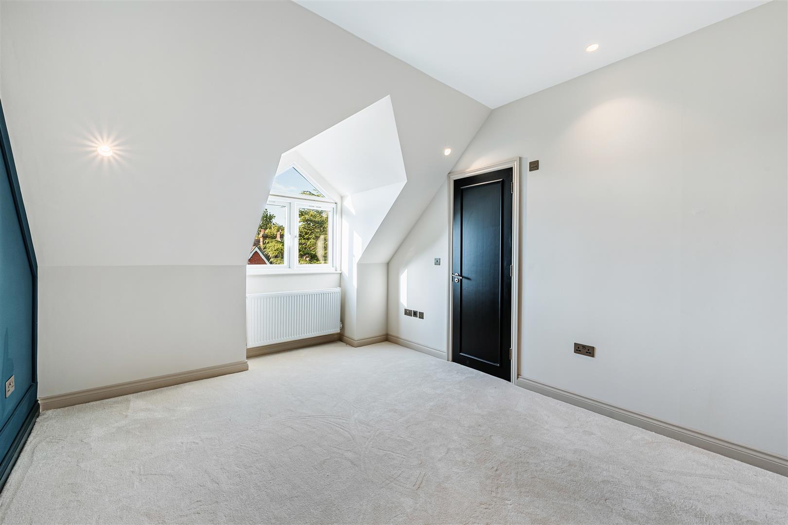 Property Image 90ad0dec-188a-4fd2-baa8-d2cc08aad0a2