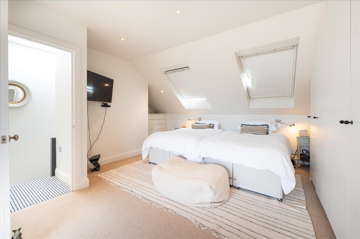 Property Image 90b11bd0-7cea-434e-8763-2ea175eedd5c