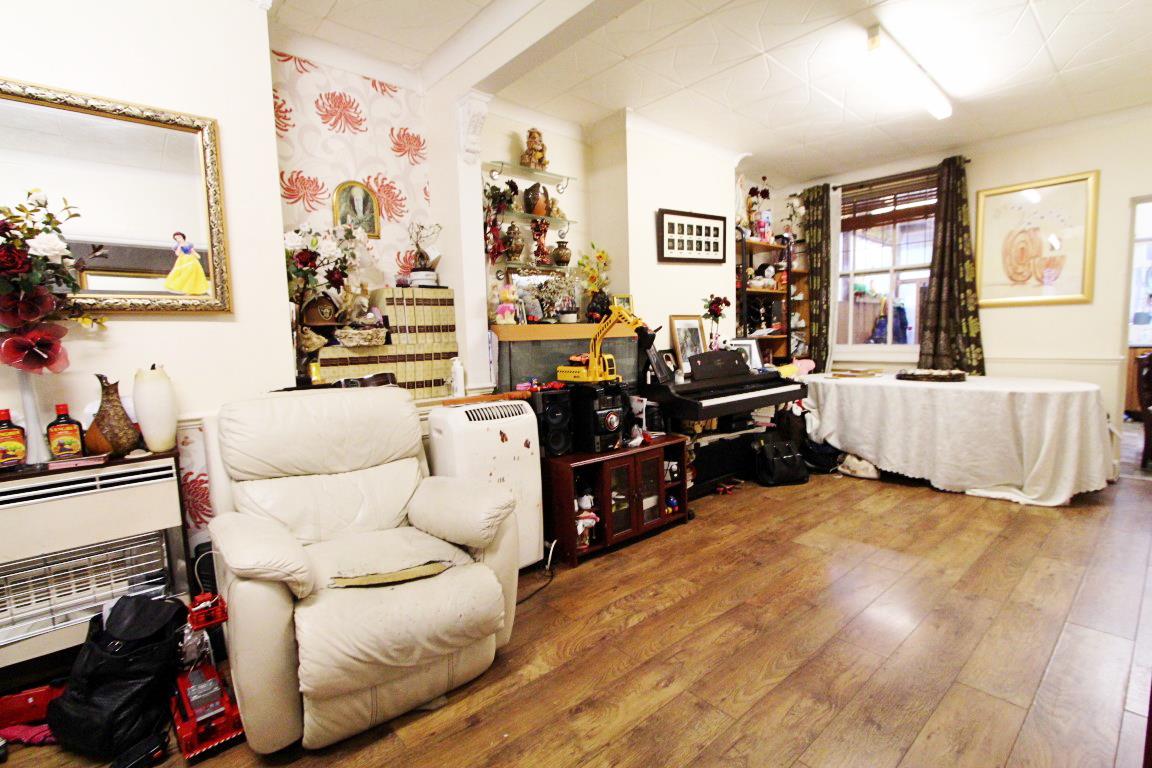 Property Image 90b1db4e-48e7-459d-9afa-37f98eb24d4d