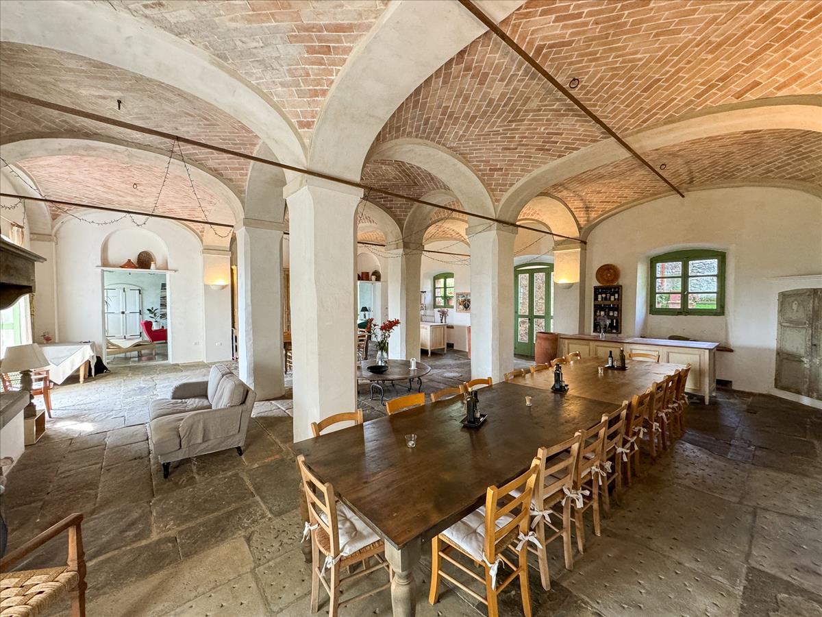 Property Image 90bb5b8a-f5a9-4180-be62-2bfaa6a095e3