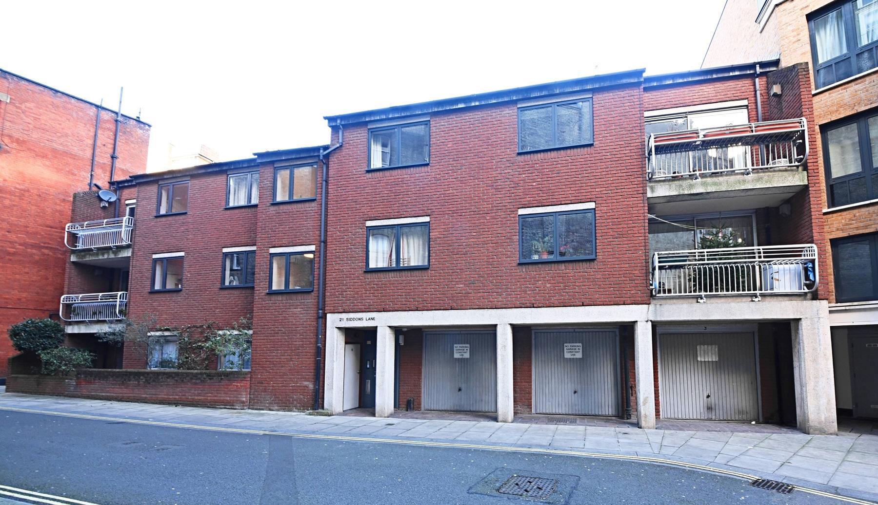 Property Image 90bc3371-0c46-43d2-8f36-51aed4c1c423