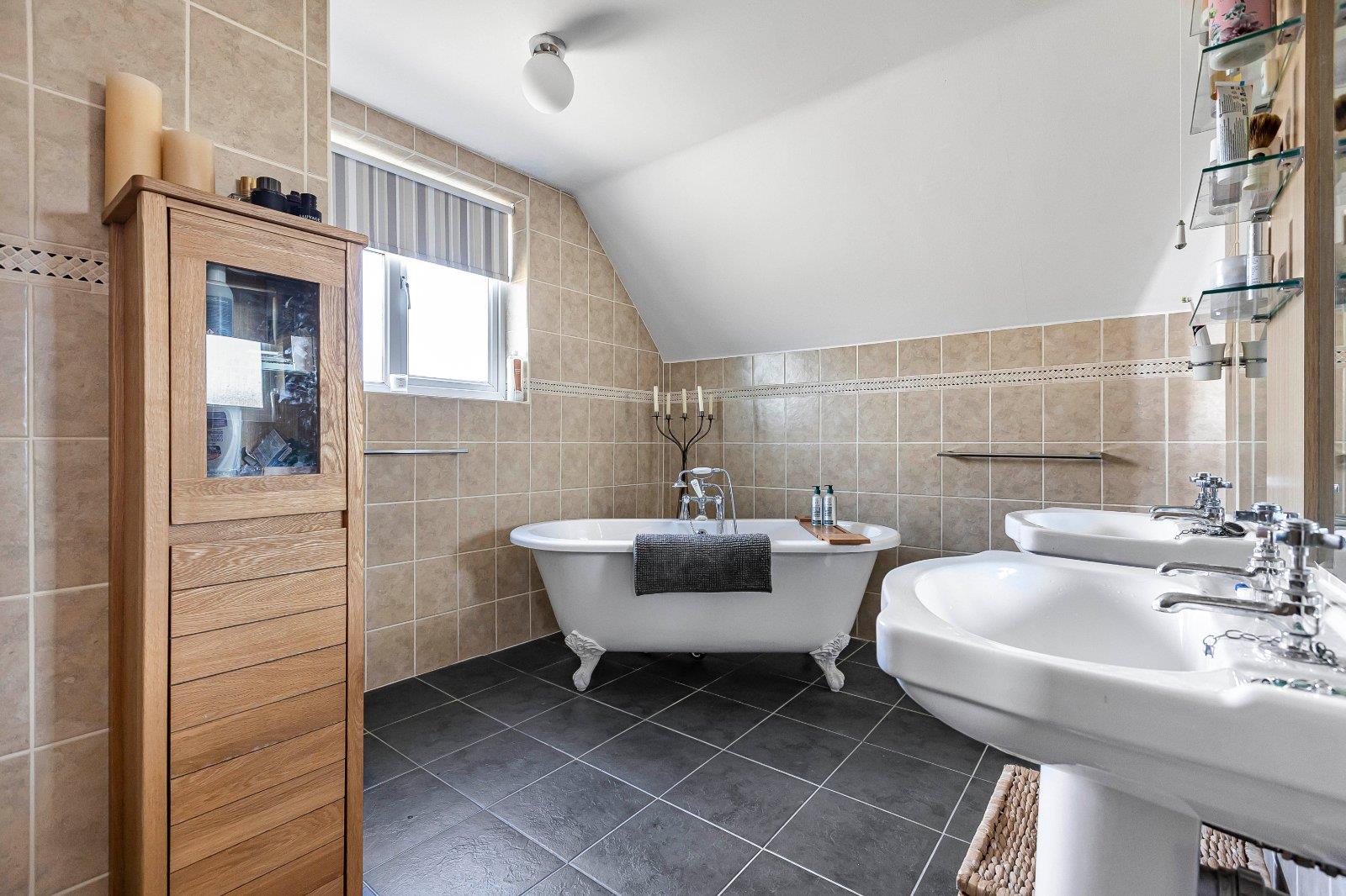 Property Image 90c880e2-63fe-4fd8-b2e3-7682e5d3e854