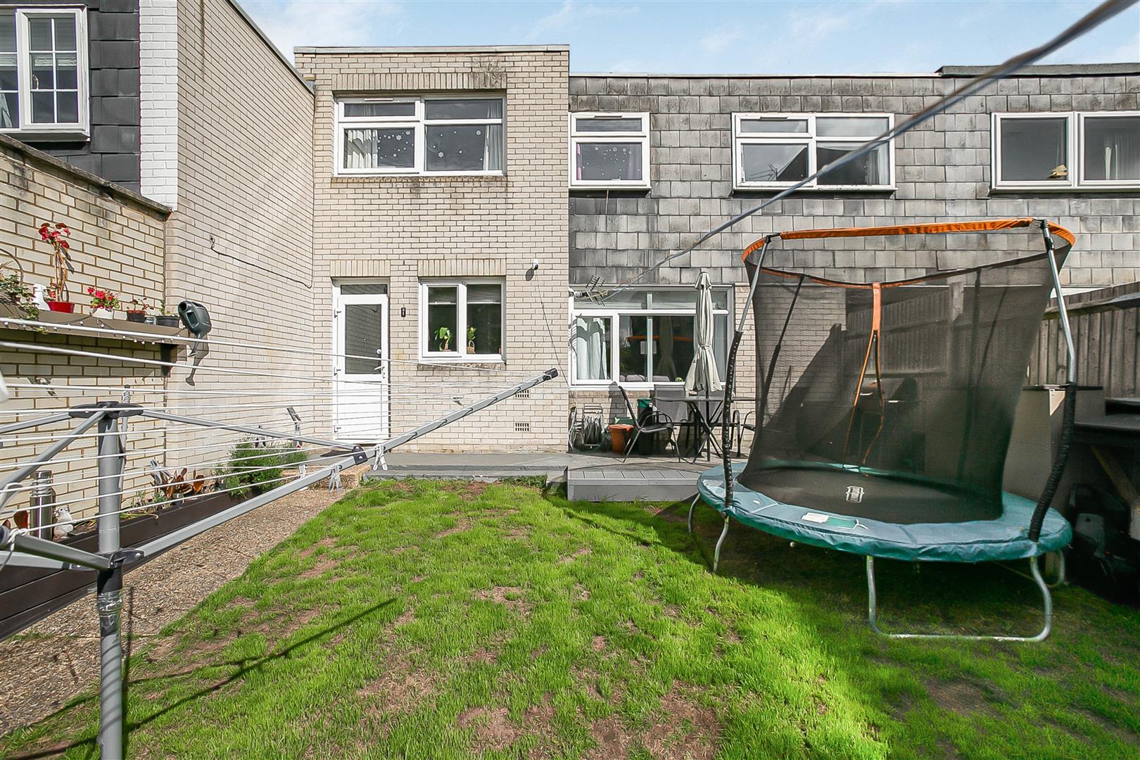 Property Image 90cc8b6b-8c54-474c-83f6-412323ce21b9
