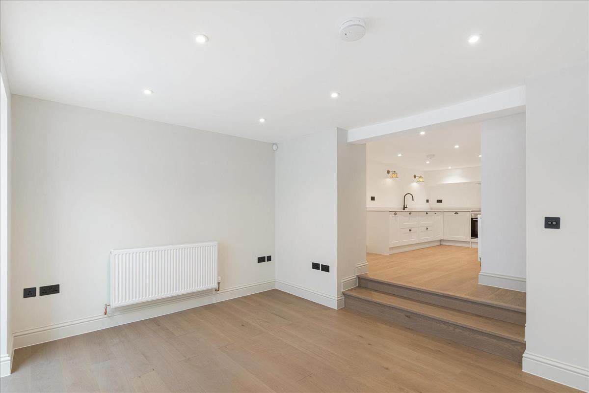 Property Image 90d145ef-a998-4d00-9180-3a5a3eebed6f