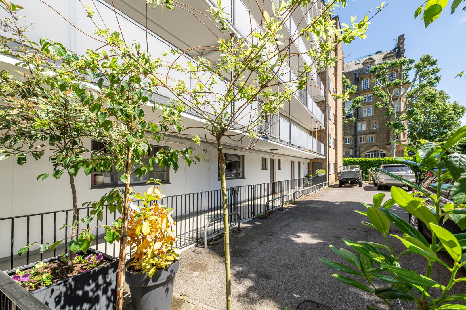 Property Image 90db077c-6d99-48d7-9b80-c7efae08cb2b