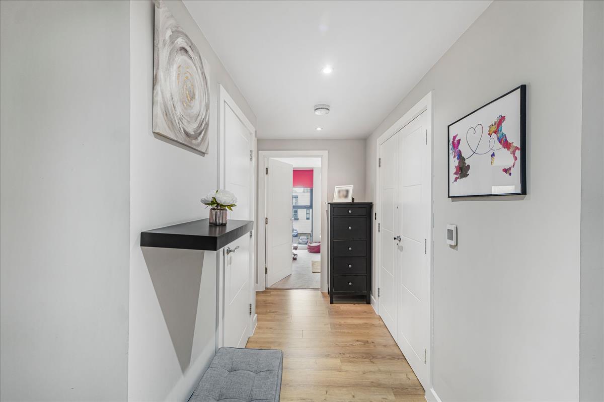Property Image 90f883cc-016f-4f57-b83e-9cf448f5efd0