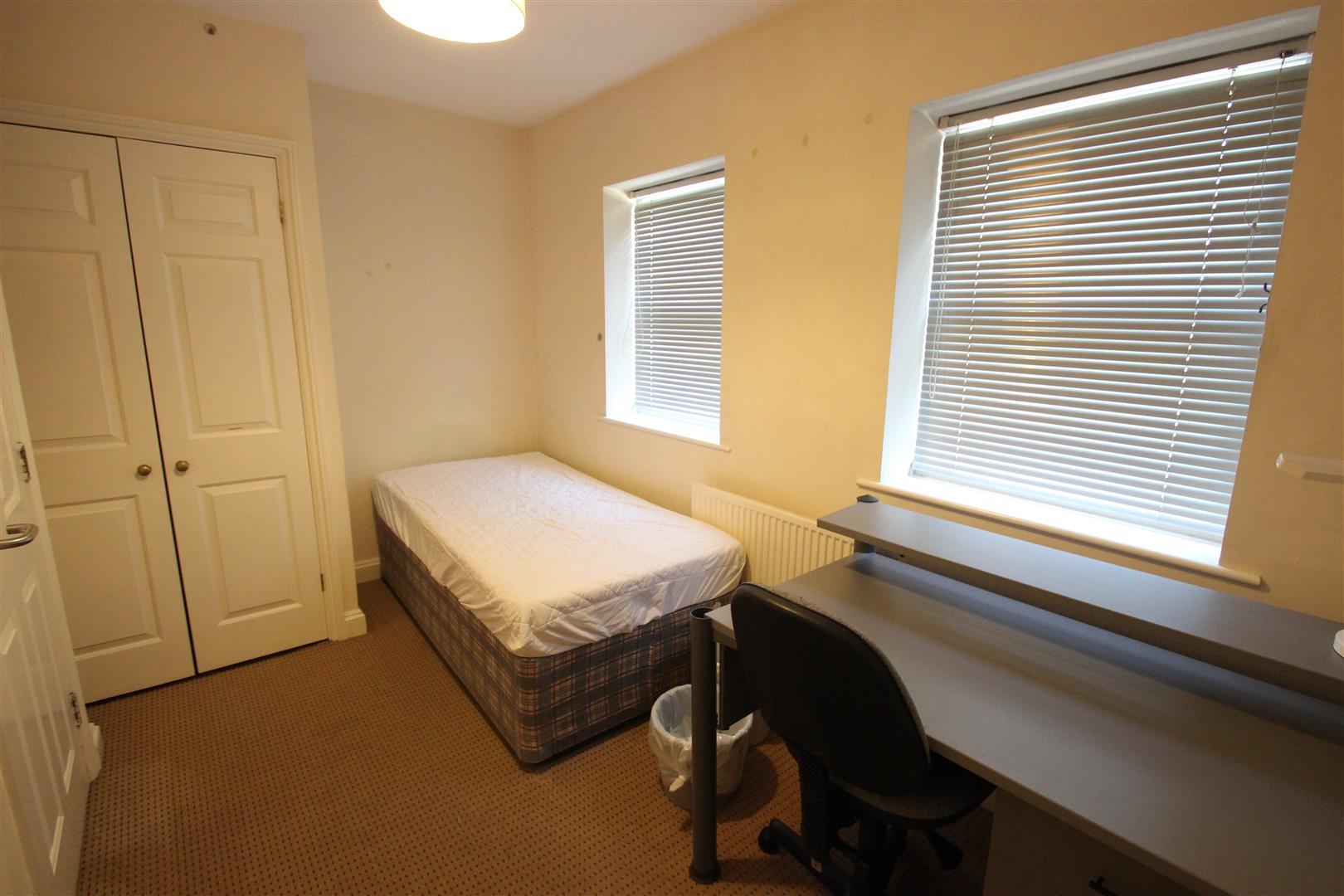 Property Image 9105d3be-e42d-4370-b1a2-a1a9622a3028