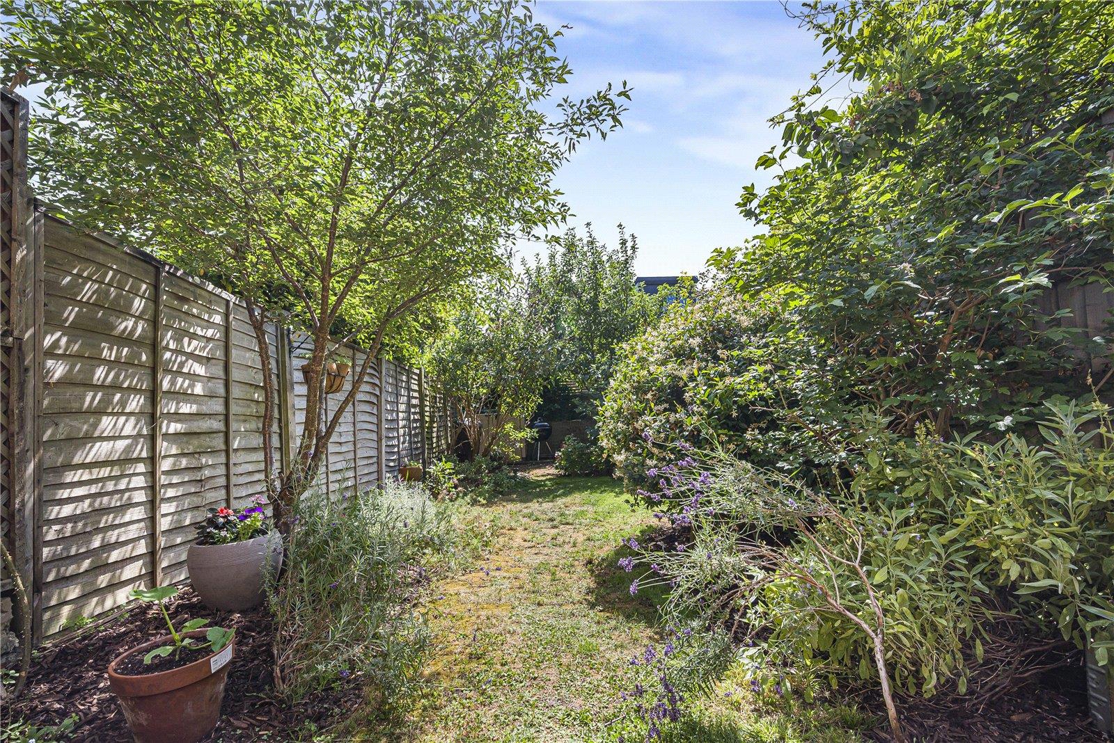 Property Image 9105e685-0ab6-4dc2-8962-e9cb189abb3a