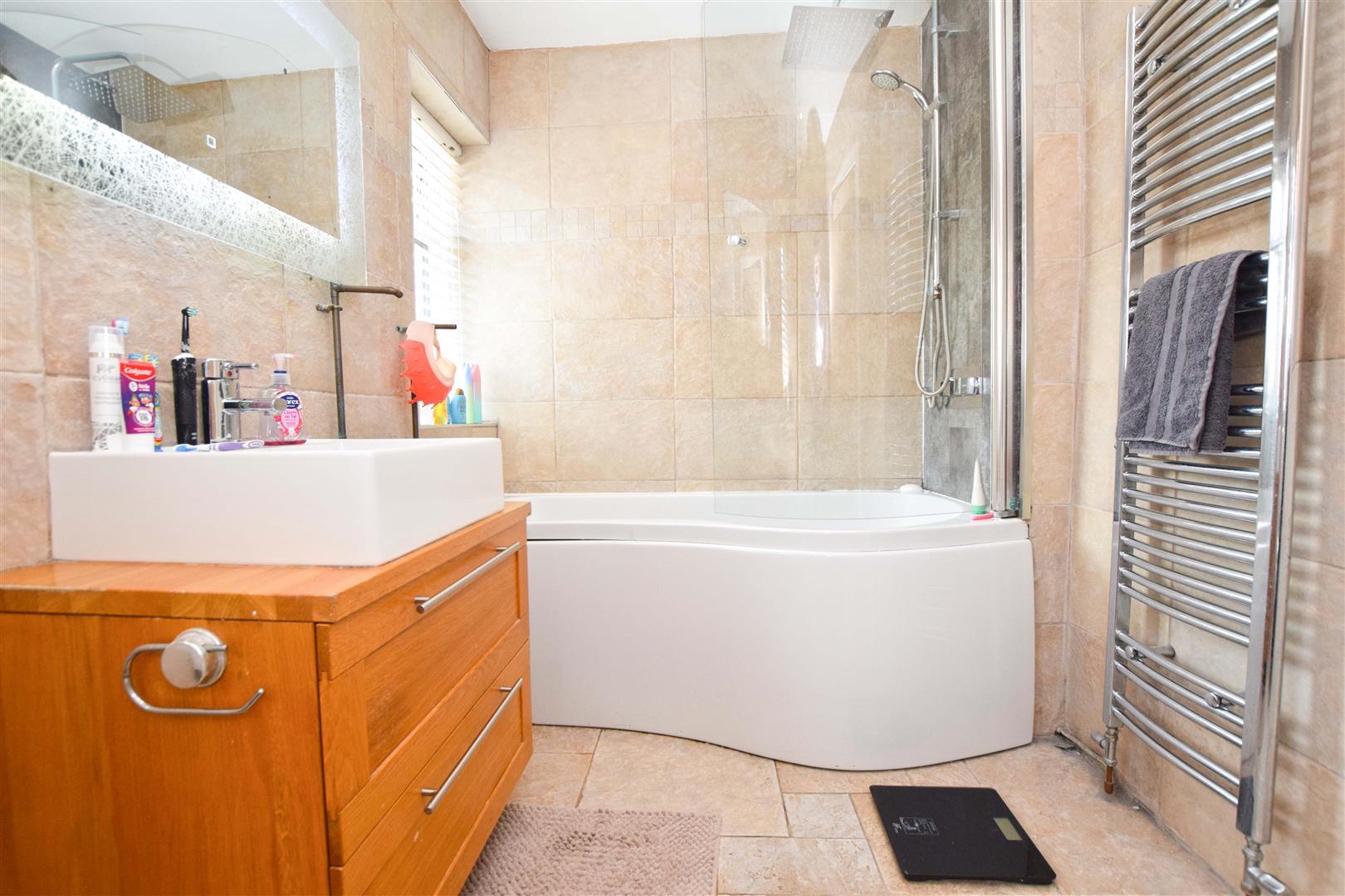 Property Image 911b0018-9b49-4d24-8005-9d49ba0cda2d