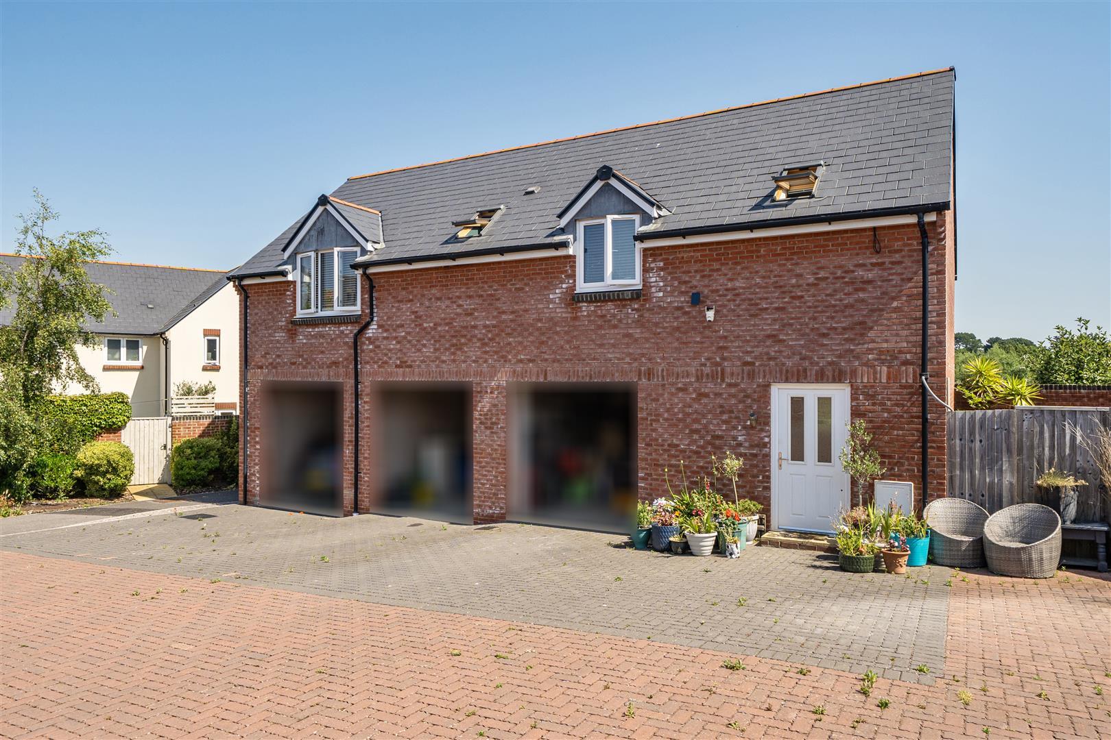 Property Image 912bd9b2-839d-46e1-b6a7-fafea0c81a8a