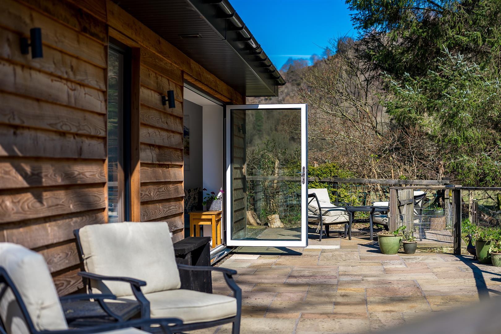 Property Image 9132799a-77c2-4b43-a523-39b72bd55d8f