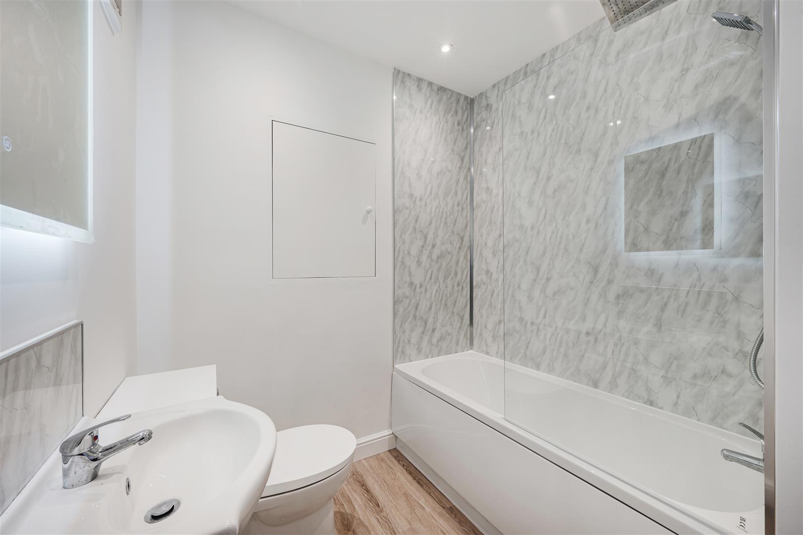 Property Image 913ec435-2a71-4fcd-aca4-7815e4bd8e87