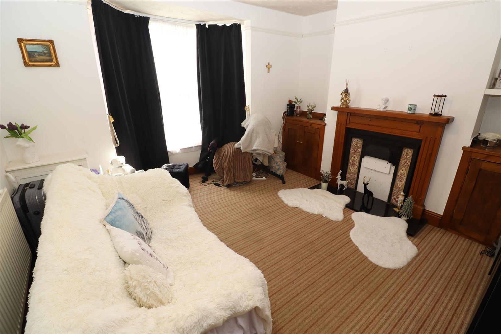 Property Image 914b8459-9002-4d23-9915-352d8437eca8