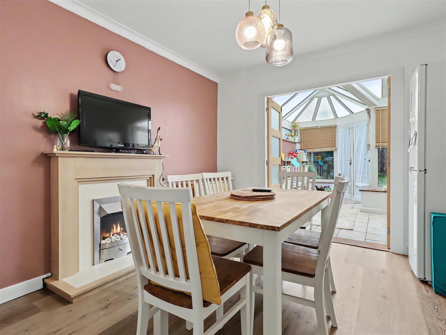 Property Image 914d38cf-7a1d-481c-bf55-4887e0035298