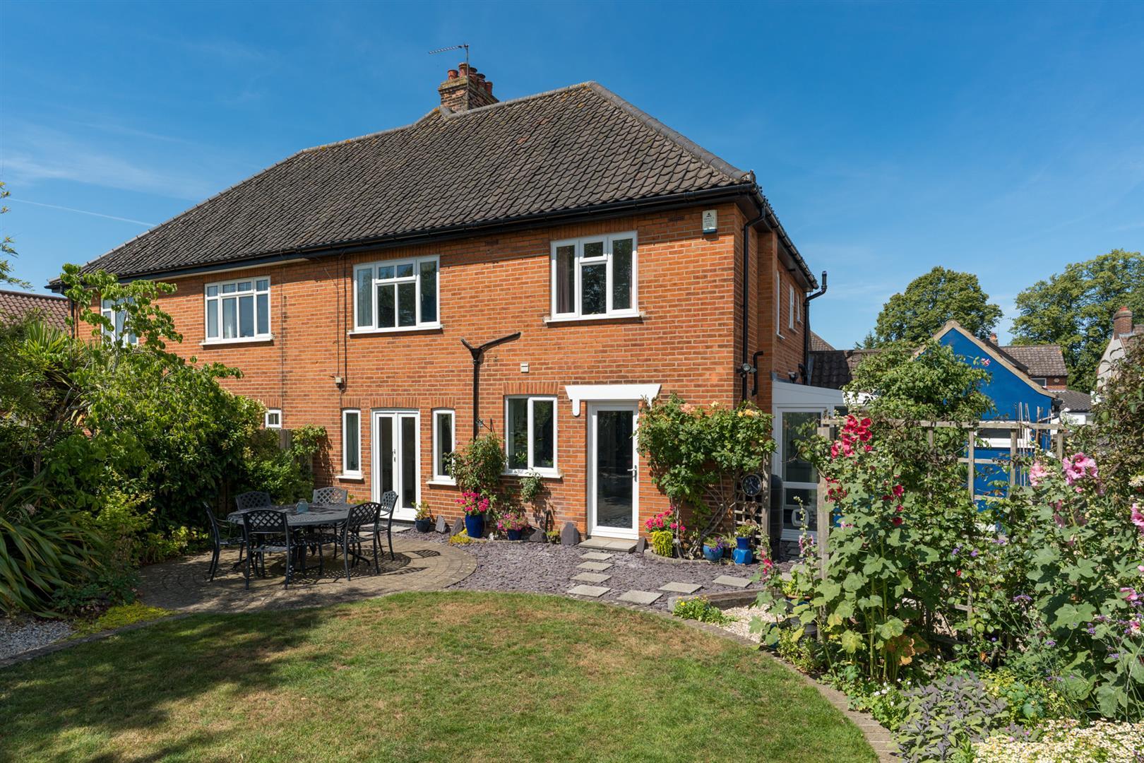 Property Image 915a25a3-d9cc-452e-833c-6c5cc770ee73