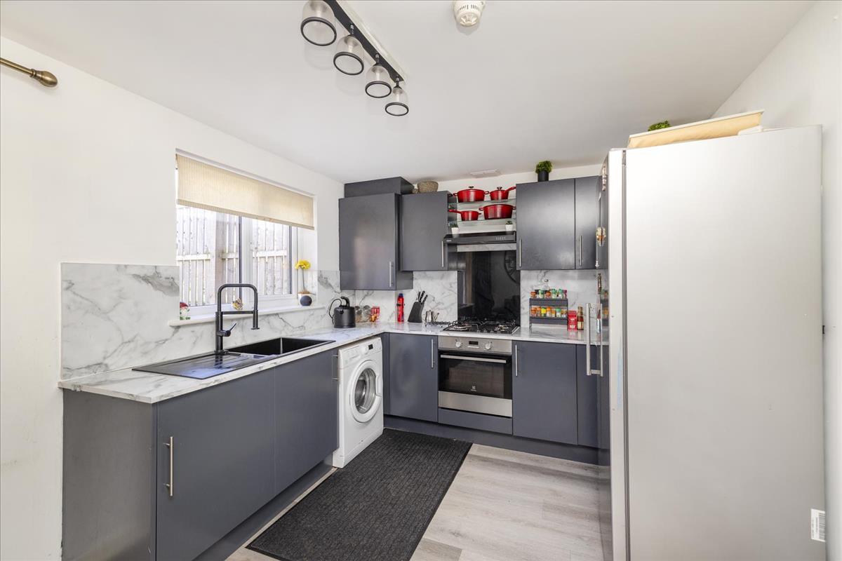 Property Image 915e3aef-440b-4ccf-8f76-9e75942d8c58