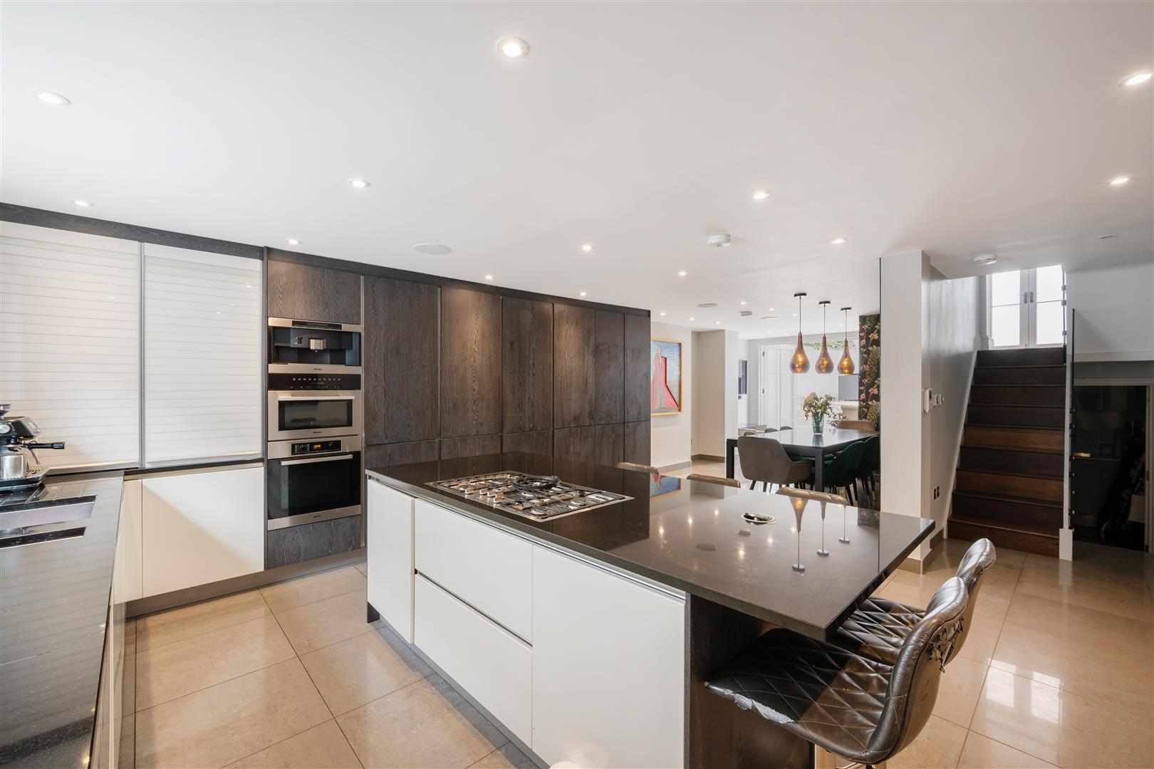 Property Image 9164417f-b737-404f-8ccd-753952ef9a57