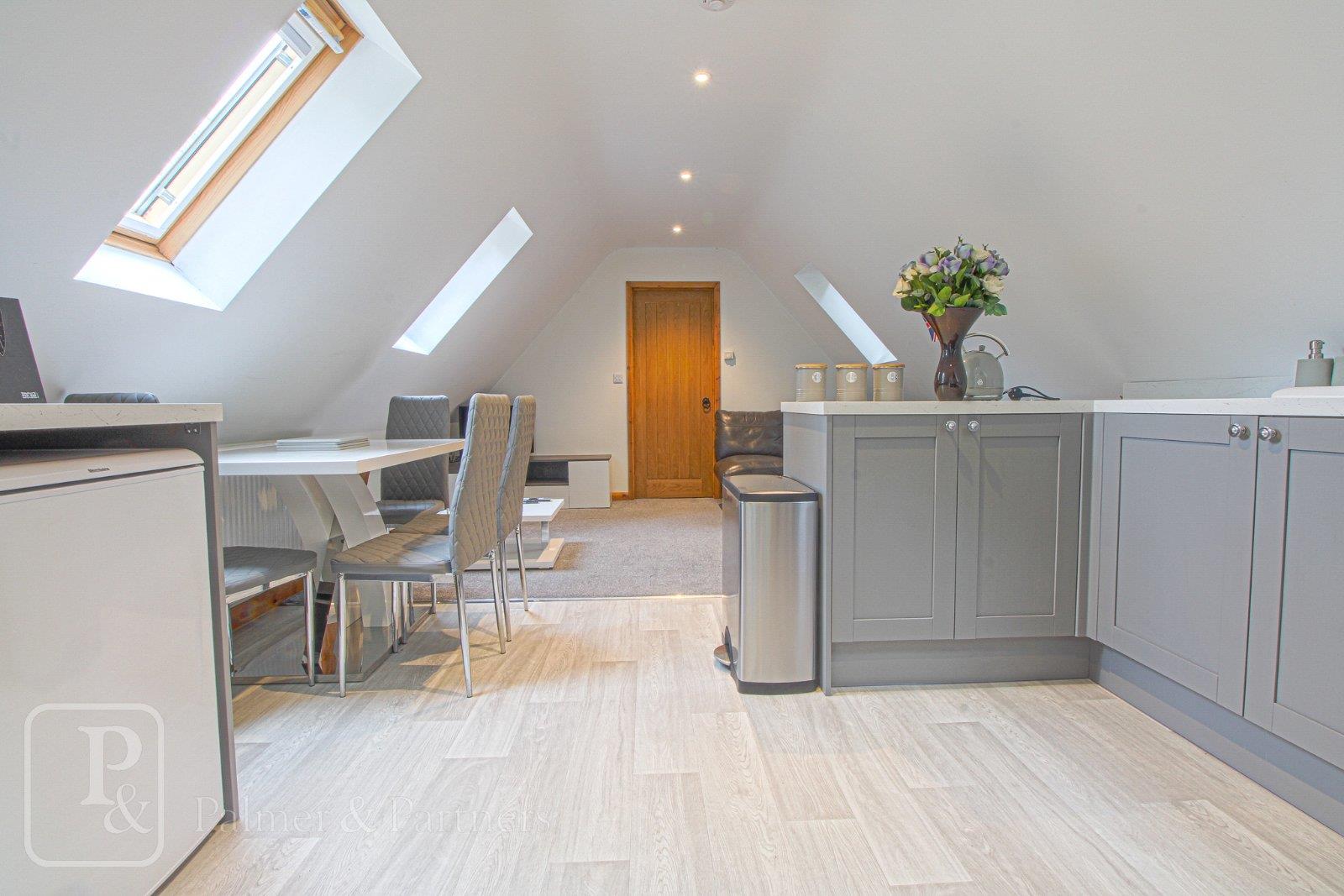 Property Image 916979a9-6302-405f-96bc-fac70cc1a4c9