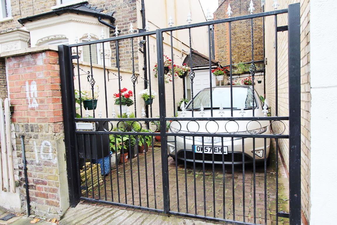 Property Image 91799dd4-1478-4d1a-b2f8-cbc0c1a57509