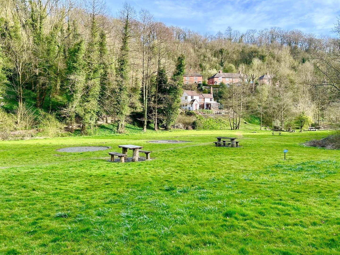 Property Image 917ebef2-fcb1-41f9-83e6-15305d1fe9ac